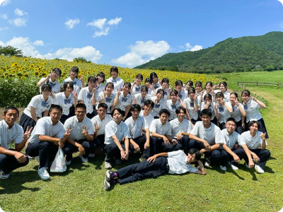 岡山東商業高等学校集合写真